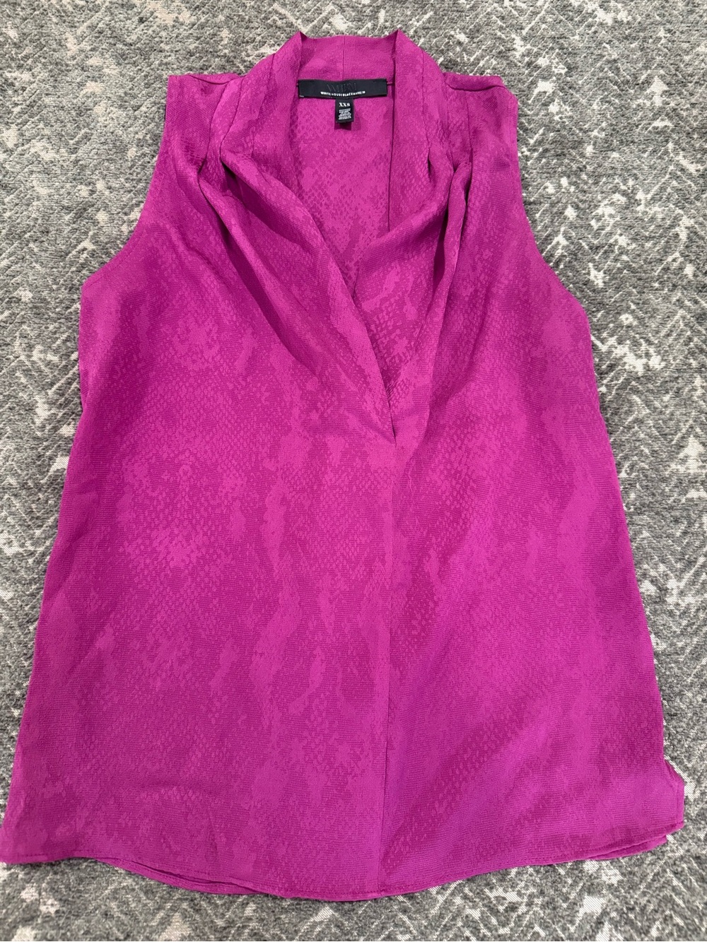 White House Black Market Magenta Snake Print Sleeveless Blouse XXS